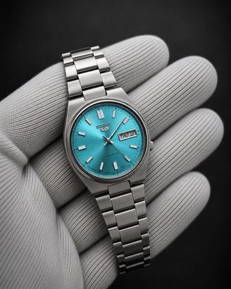 Vintage seiko 5 Sport Tiffany Dial 7009 Day Date