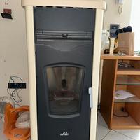 Idrostufa LAMINOX IDRO mod. CARLOTTA IDRO N 22.8kW