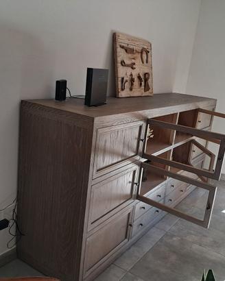 Credenza 
