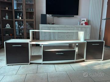 Mobile per soggiorno