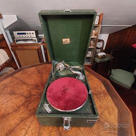 Spendido Gramofono " La voce del padrone".