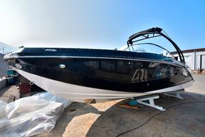 Wellcraft Marine Scarab 255 Platinum