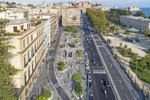 Appartamento di 670 m² con più di 5 locali a Napol