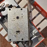 Serratura porta blindata