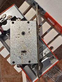 Serratura porta blindata