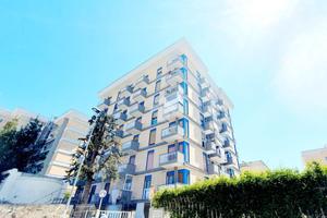3 LOCALI A BARI