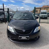 Lancia Ypsilon 1.0 Hibrid