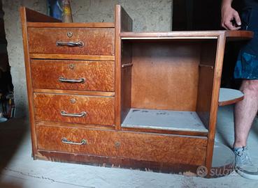 Coppia di mobili Art Decò