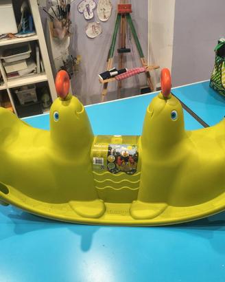 Dondolo da giardino in plastica per bambini