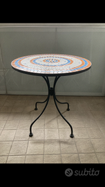 Tavolino mosaico da esterno