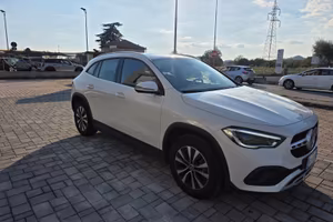 Mercedes GLA 200d Executive Aziendale come nuova