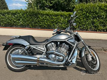 HARLEY DAVIDSON Vrod 1250