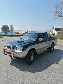 Mitsubishi l 200 4x4