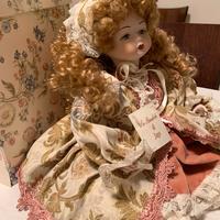 Bambola in porcellana biscuit