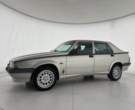 Alfa romeo 75 twin spark
