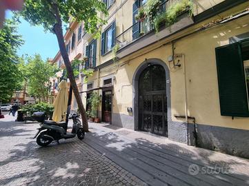 DEPOSITO A NAPOLI