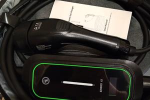 caricatore auto elettrica 