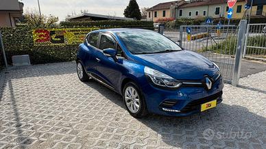Renault Clio 0.9 tce Moschino Intens Gpl 90cv