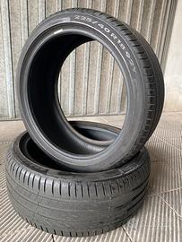 Pneomatici  225 40 R18