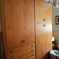 armadi guardaroba e divano letto