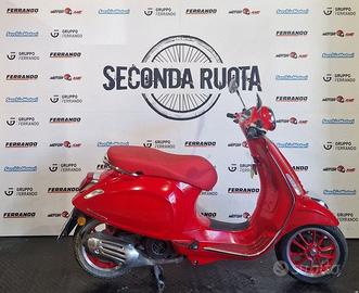 Vespa 125 Primavera Red