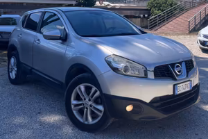Nissan Qashqai 1.5 dCi PERFETTA SI NEOPATENTATI