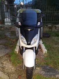 Yamaha Xmax 250