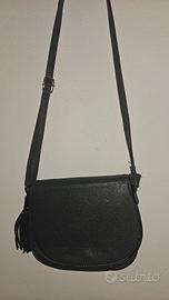 Borsa da donna con nappina