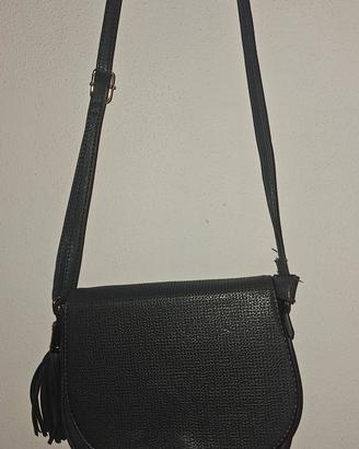 Borsa da donna con nappina