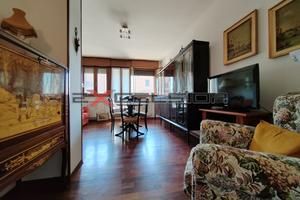 CAVARZERE CENTRO: signorile appartamento