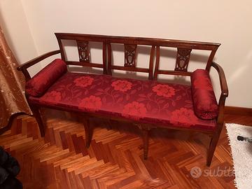 Elegante Panca Neoclassica