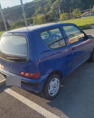 Fiat 600 anno 2000 kw 40
