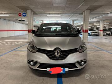 Renault scenic 1.5 sport edition