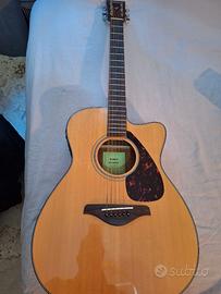 Chitarra acustica yamaha