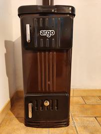 Stufa a legna Argo con piastra cottura in ghisa