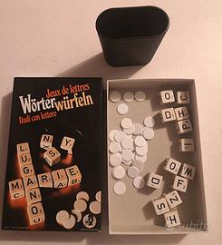 Gioco da tavola dadi con lettere