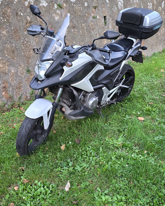 NC700X ABS cambio manuale,