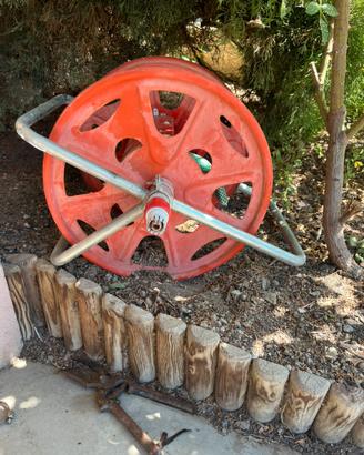 Avvolgitubo con carrello o senza per innaffiare