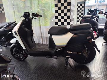 SYM FORMICA CARGO