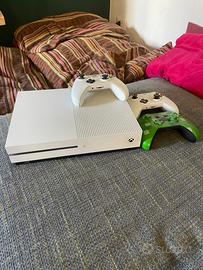 Xbox one + 3 controller + 14 giochi