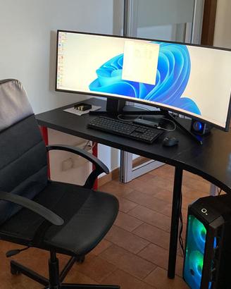 Monitor 49 pollici Samsung da Gaming 240hz