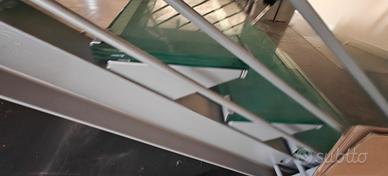 Scala per capannone /uffici /palestra 