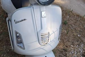 Vespa piaggio gts 300