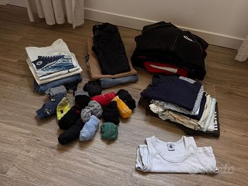 Stock abbigliamento bimbo