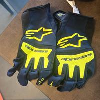 guanti.occhiali.calzettoni . sottocasco