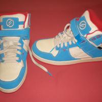 scarpe ginnastica e scarponcino