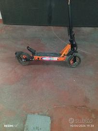 monopattino elettrico 