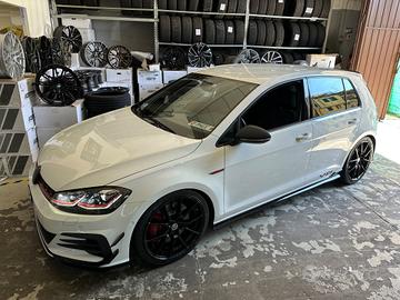 Cerchi NUOVI Volkswagen Golf TCR raggio 19 cod.834