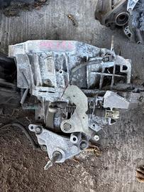 Cambio 6 marce Nissan Juke 1.5 dC 320106445R