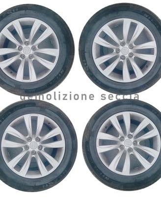 04 Cerchi e gomme kia SORENTO 18 P ORIGINALI